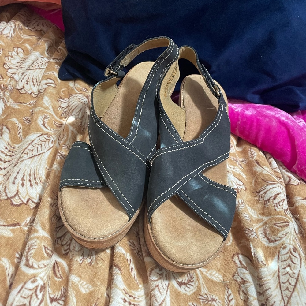 Clarks Wedges Size 9.5